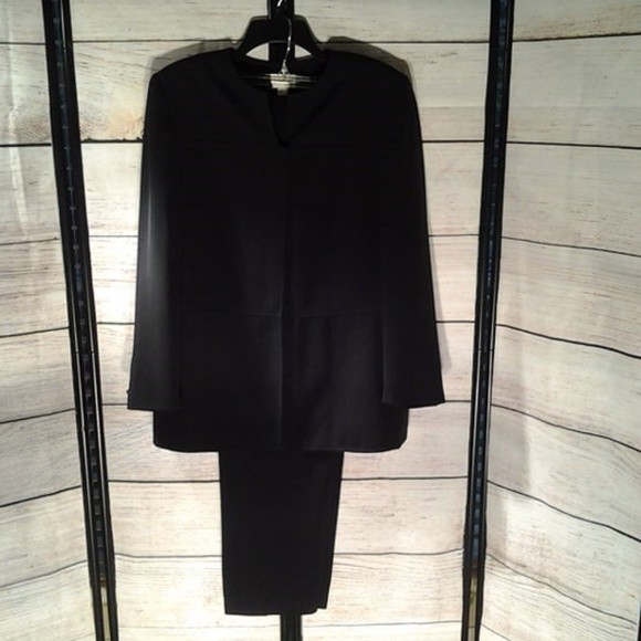 EMILY - BLACK PANT SUIT - Picture 1 of 8